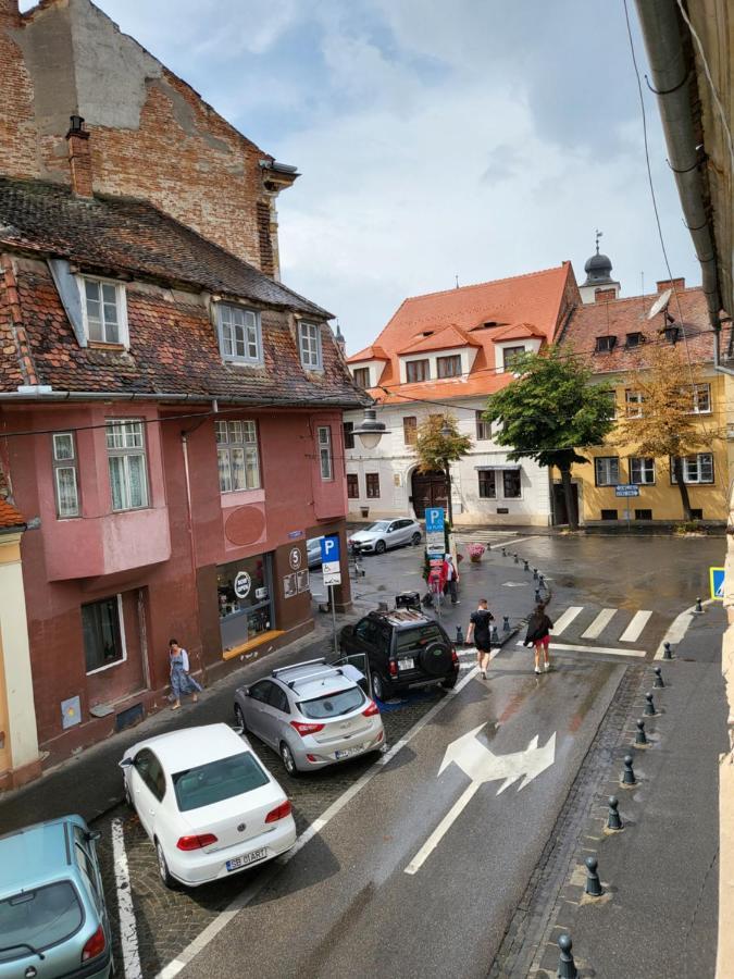 Fancy Flats Apartment Sibiu Exterior foto