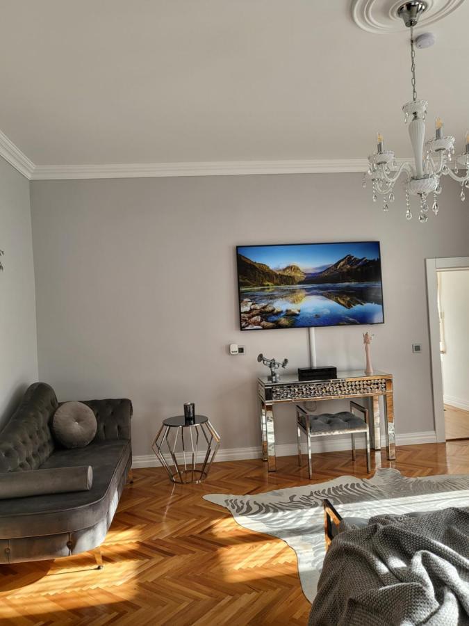 Fancy Flats Apartment Sibiu Exterior foto
